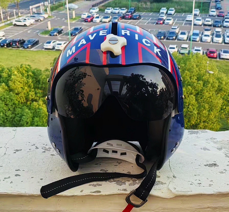 TOP GUN US Navy Maverick Pilot Helmet | Styled Fighter Jet Aviation Helmet for Cosplay, Costumes & Collectors , Eagle Graphic Design - Image 6